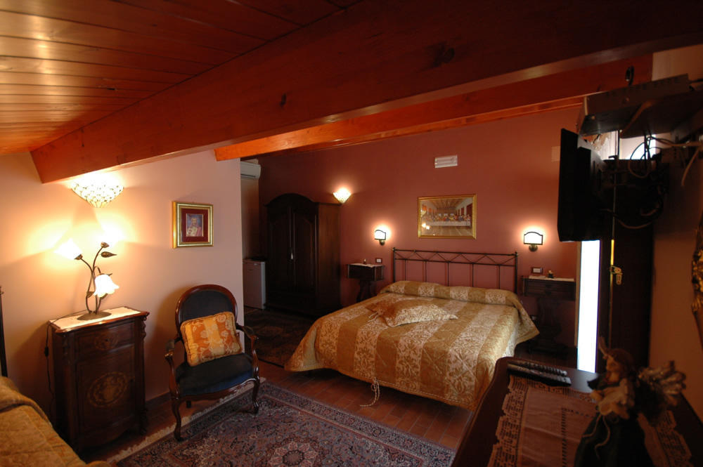 B&B La Ginestra Civita Exterior photo